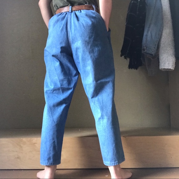 High Waisted Jeans - Picture 2 of 3